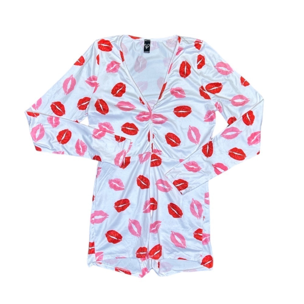 Windsor Lips Pajama Romper